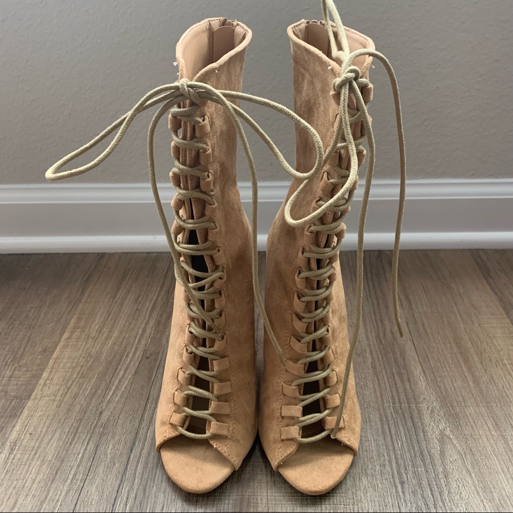 So Me Medusa Tan Lace Up Open Toe Boots
